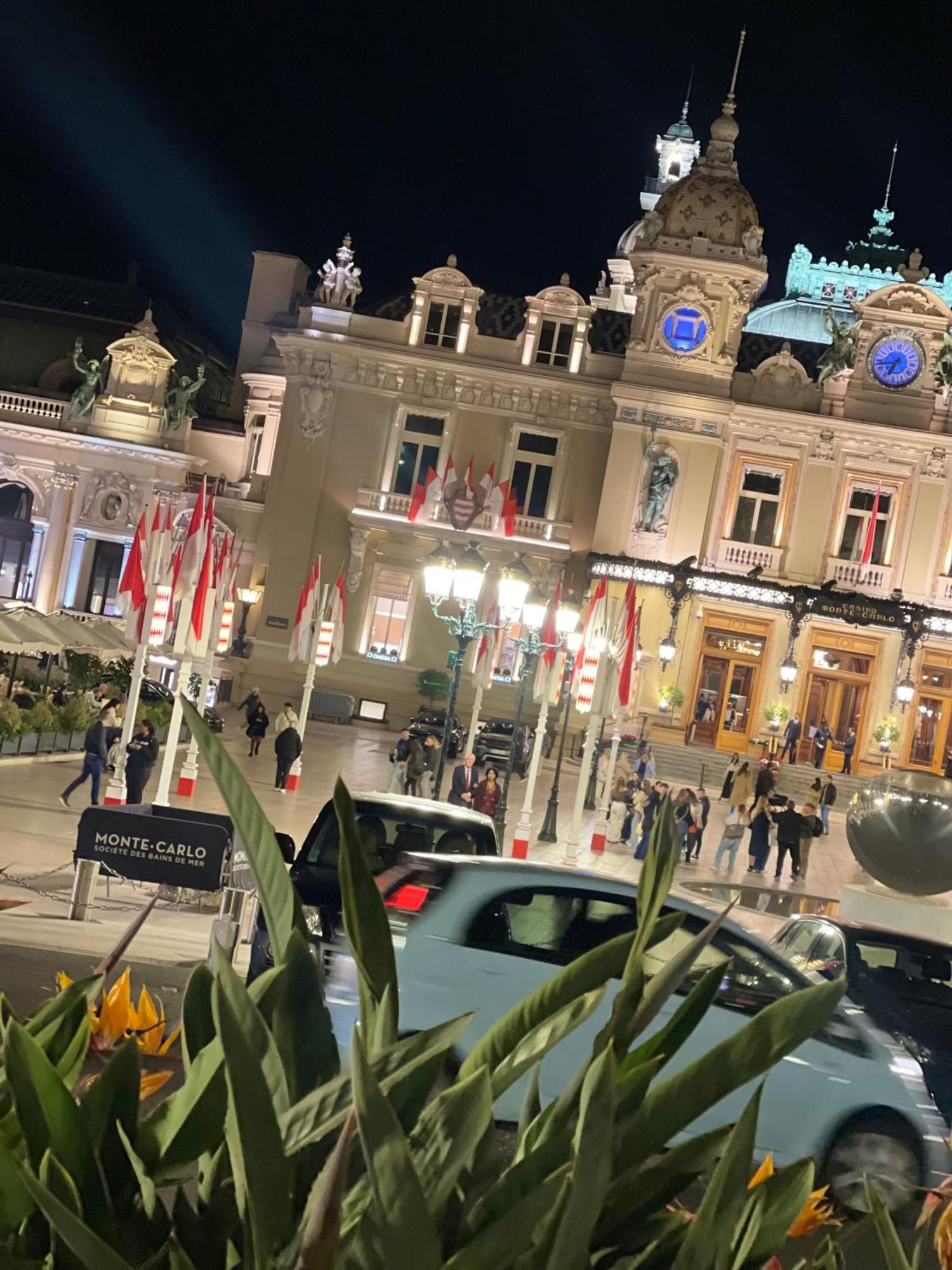 Apartment Monaco Monte-Carlo Door Step - Luxury Apartment - 2 Bedrooms 2 Bathrooms - Superb Modern Fully Equipped *