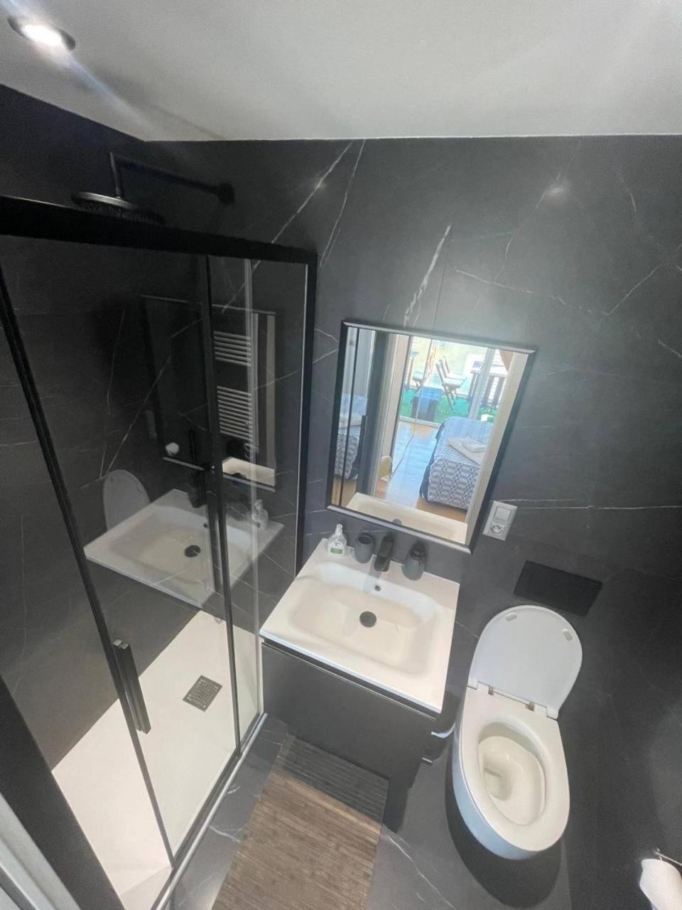 Apartment Monaco Monte-Carlo Door Step - Luxury Apartment - 2 Bedrooms 2 Bathrooms - Superb Modern Fully Equipped Saint-Antoine (Alpes-Maritimes)